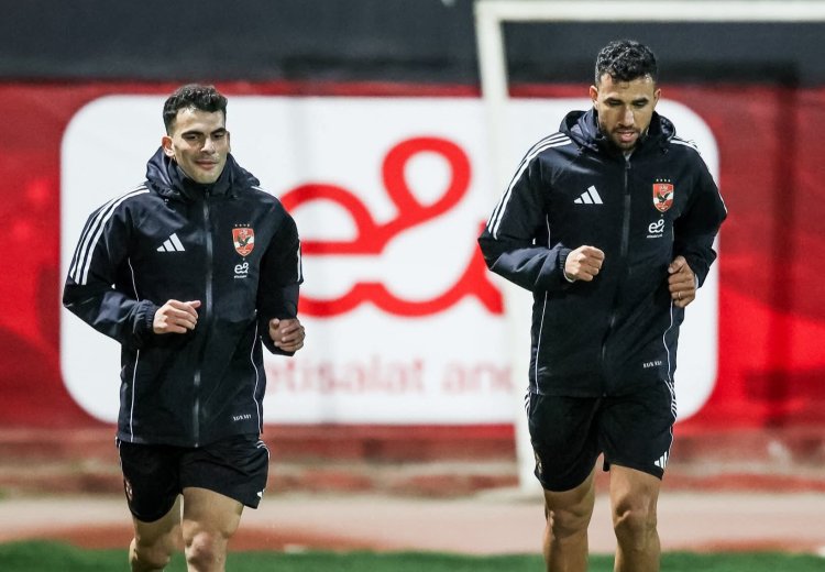 طبيب الأهلي يكشف تطورات إصابتي تريزيجيه وزيزو