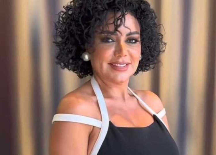 رانيا يوسف تكشف تفاصيل أول قصة حب في المراهقة.. وخطوبة لم تكتمل بسبب الحجاب