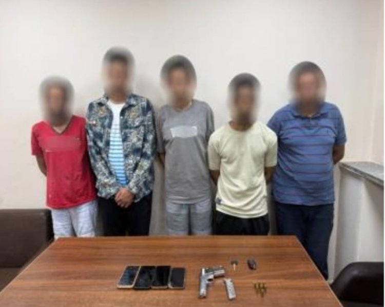 القبض على تشكيل عصابى انتحل صفة رجال الشرطة بالشيخ زايد
