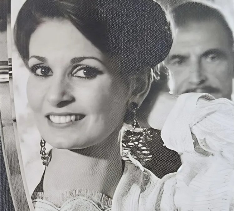 يسرا تستعيد ذكريات «سيدة الفندق» بصور نادرة