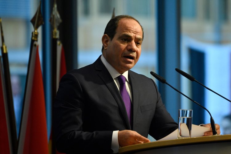 أخدوا قروض باسم أولياء الأمور بدون علمهم.. الرئيس السيسى يوجه بإحالة واقعة مدرسة جلوبال لجهات التحقيق