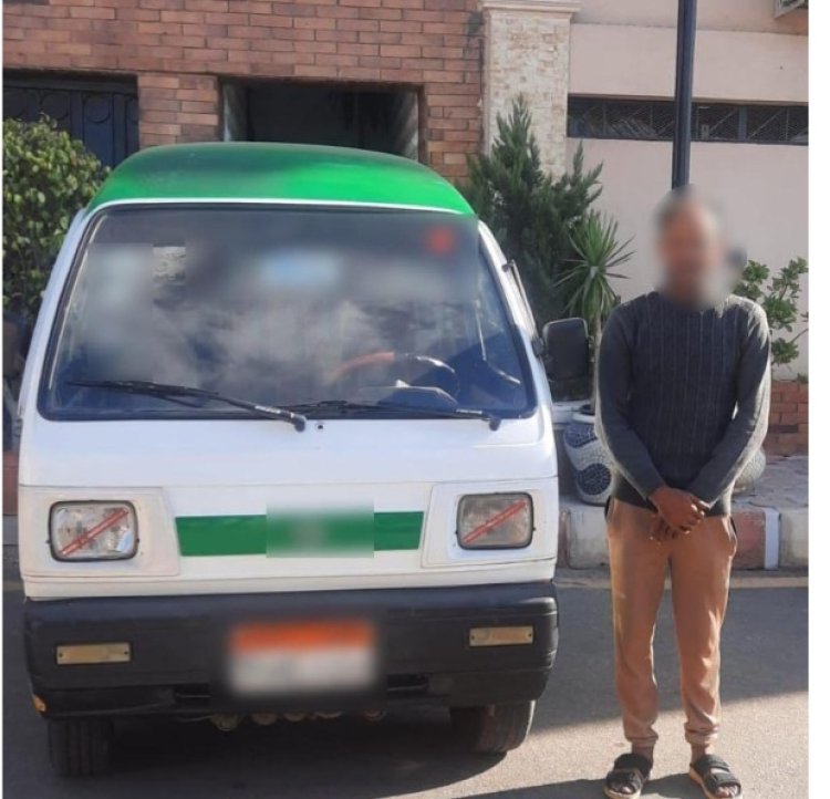 ضبط سائق لتضرر راكب منه وعدم التزامه بخط السير فى البحيرة 