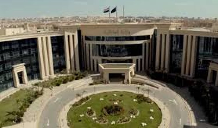 إنهاء خدمة فرد شرطة لتجاوزه فى حق مواطن بأسيوط