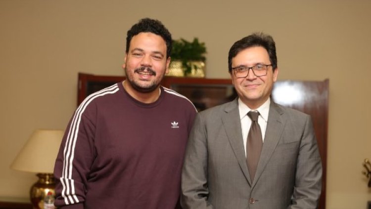 وزير الثقافة: مصطفى غريب يمثل نموذجًا لجيل جديد قادر على التواصل مع الجمهور الشباب