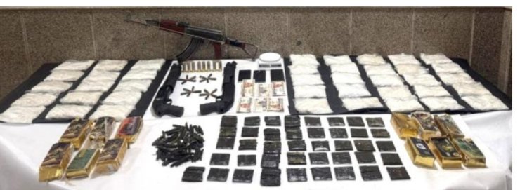 مصرع 4 عناصر شديدة الخطورة وضبط مواد بقيمة 97 مليون جنيه







 