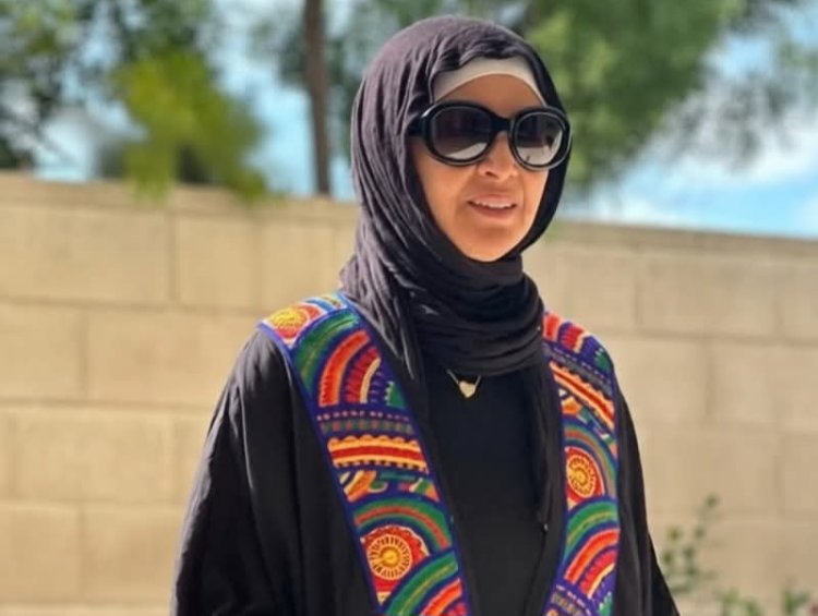 حنان ترك في أحدث ظهور.. بساطة الإسدال وسحر اللوك الأسود