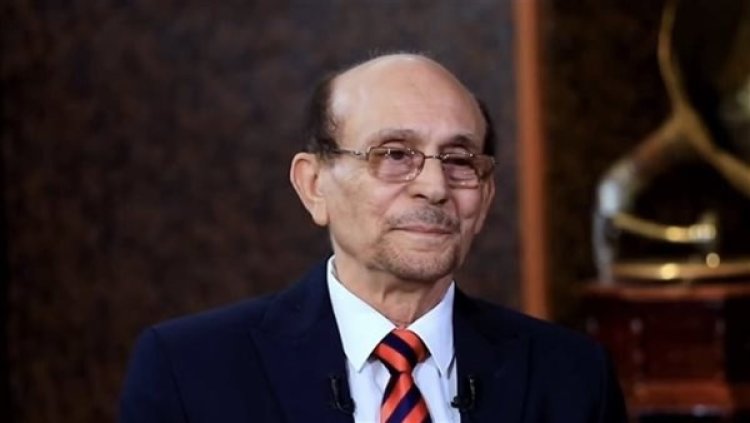 بعد أزمته مع سائقه.. المحامي أشرف عبد العزيز يدافع عن محمد صبحي 