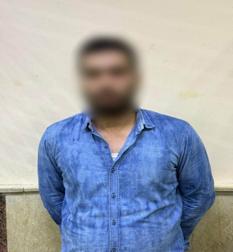 ضبط ترزى صوّر سيدة دون علمها داخل محل ملابس بمدينة نصر