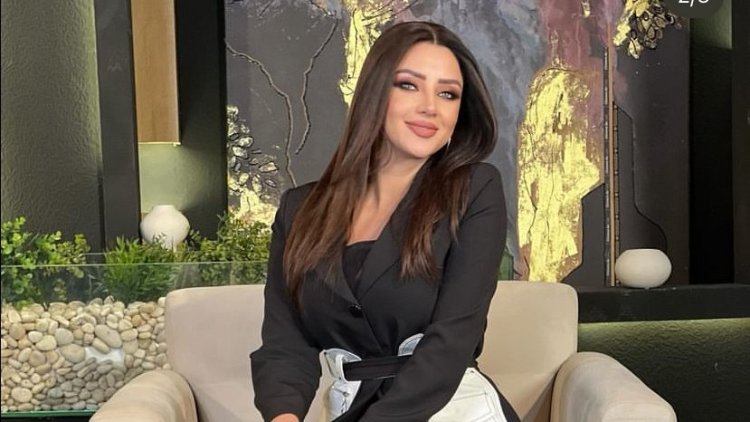  بعد انفصال عمرو أديب ولميس الحديدي.. رضوى الشربيني تسخر من موجة الطلاق