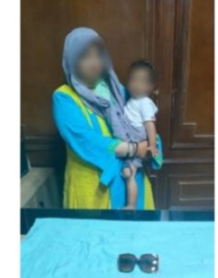 الداخلية تكشف حقيقة فيديو "طفلة الميكروباص" بالجيزة.. السيدة والدتها وليست مختطفة