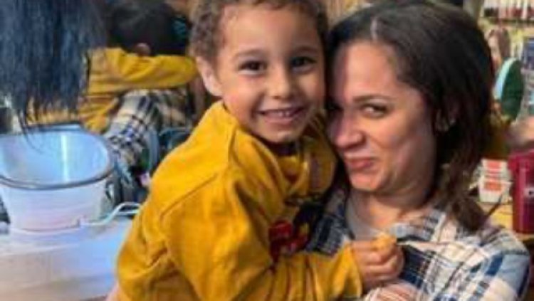 رسالة مؤثرة من نجل رحمة أحمد بعد تعرضها لوعكة صحية