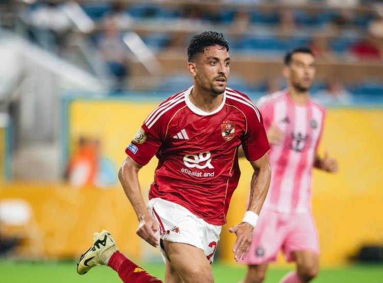 طاهر محمد طاهر يغيب عن مباراتي بالميراس وبورتو في كأس العالم للأندية