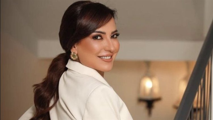 أمل عرفة تتصدر التريند بعد تسريب صوتي لابنتها مريم: "والدتي خط أحمر"