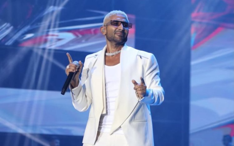 أحمد سعد يشعل أجواء بيروت بحفل جماهيري كبير ورامي عياش مفاجأة الحفل