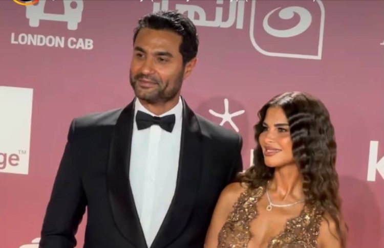 بعد شائعة دخولها عالم التمثيل.. زوجة كريم فهمي تخطف الأنظار في مهرجان الجونة السينمائي