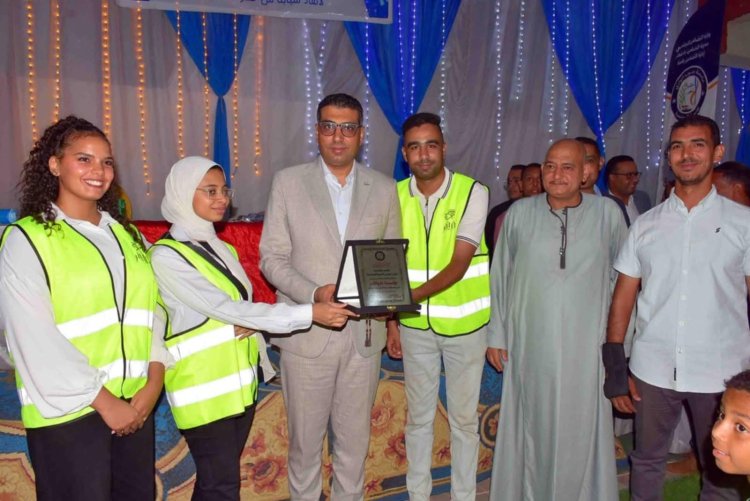 نائب محافظ الأقصر يشهد فعاليات مؤتمر "مجتمع بلا مخدرات" ضمن مبادرة "ظواهر"