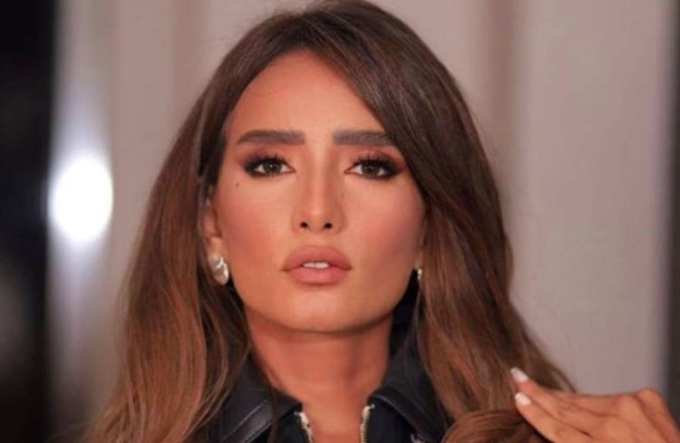 زينة تروي تفاصيل واقعة اعتداء كلب على طفليها: «هاخد حقي بالقانون»