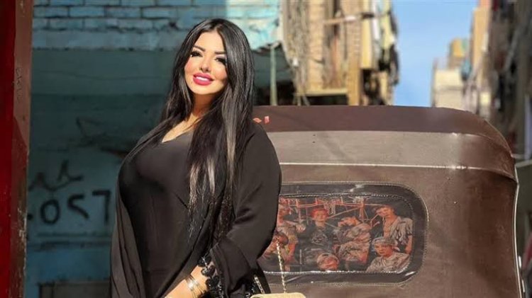 القبض على البلوجر هبة طارق لاتهامها بخدش الحياء العام