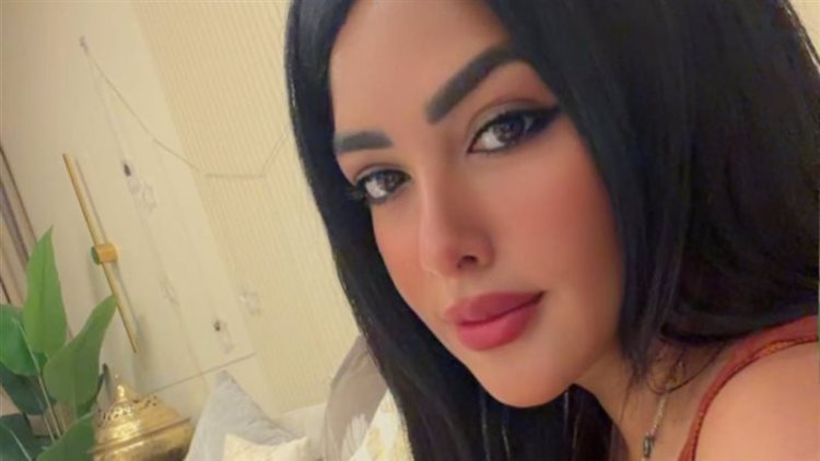 الفنانة نرمين ماهر تعلن إصابتها بكسر في القدم 