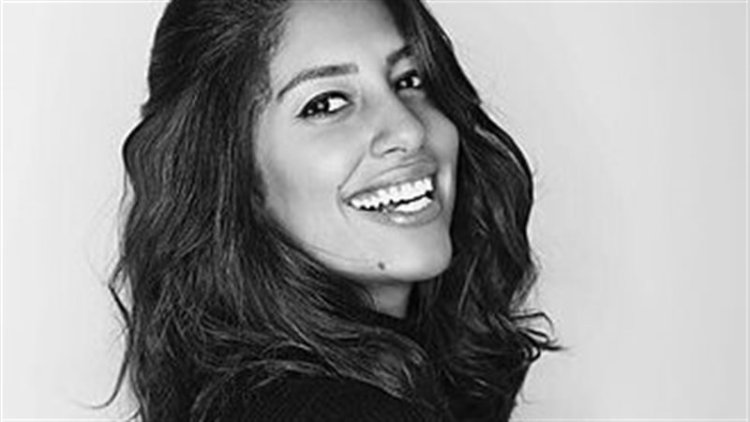 ميرنا الهلباوي تكشف تفاصيل سرقتها من أقرب الناس