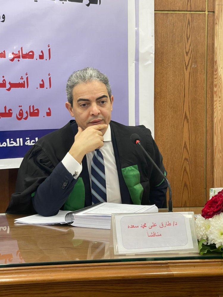 نقيب الإعلاميين مناقشًا ومحكّمًا لرسالة الدكتوراه بكلية الإعلام جامعة القاهرة