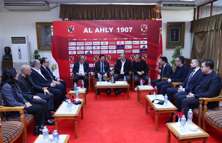 تفاصيل زيارة وزير الرياضة إلى النادي الأهلي