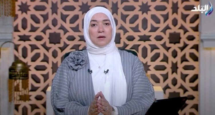 دينا أبو الخير: الابتلاء مش غضب من ربنا.. والمحن بتفتح ليك أبواب الخير