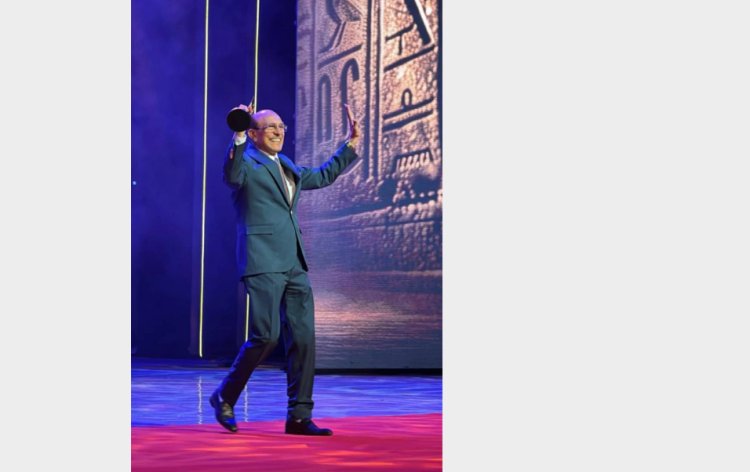 محمد صبحي يعبر عن سعادته بتكريمه في الدورة السادسة عشرة لمهرجان المسرح العربي