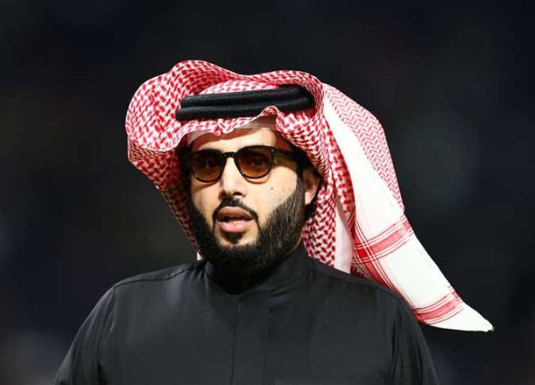 بعد استبعاد الفنانيين المصريين من موسم الرياض.. محمد دياب: «مصر والسعودية إخوات»