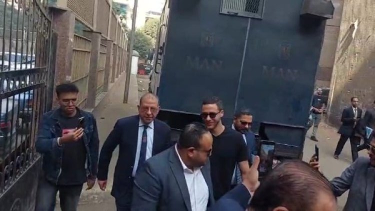 ترحيل رمضان صبحي إلى محبسه لتنفيذ حكم الحبس سنة مع الشغل في قضية تزوير