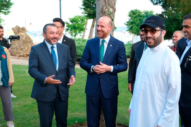 وعد الجمهور بمفاجآت سعيدة قريباً.. تركي آل الشيخ يزور جمهورية تركيا ويلتقي نجل الرئيس التركي بلال رجب طيب أردوغان