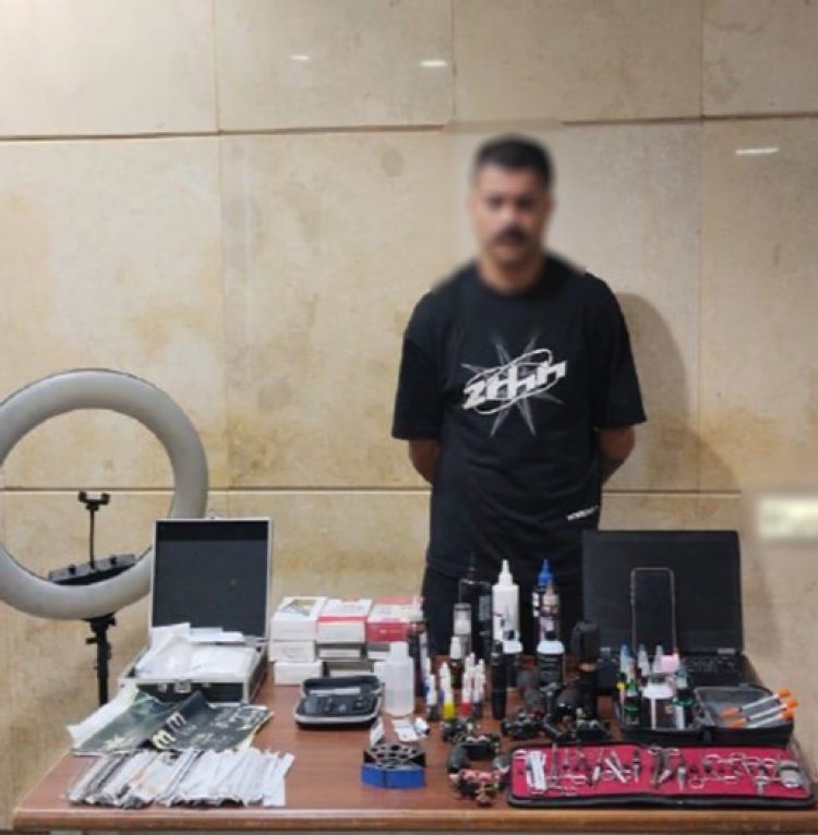 ضبط صانع محتوى بتهمة نشر فيديوهات خادشة للحياء أثناء رسم أوشام على سيدات