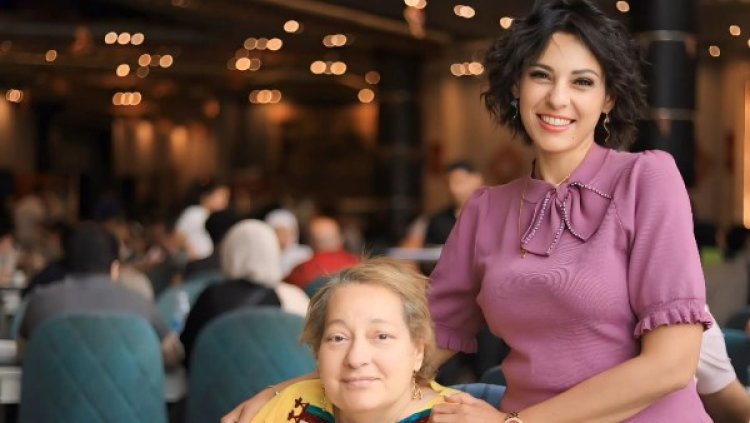 نورهان توجه رسالة مؤثرة لوالدتها الراحلة وتطلب لها الدعاء