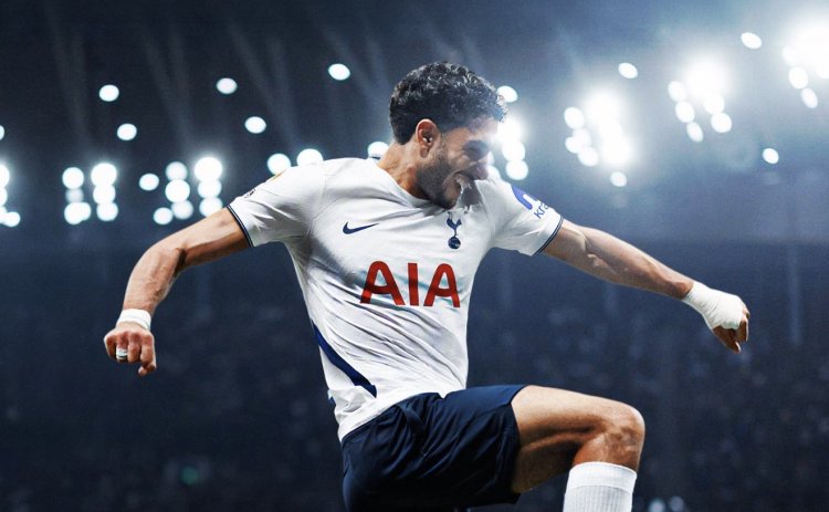 بعد الكشف الطبي.. تفاصيل عقد عمر مرموش مع توتنهام