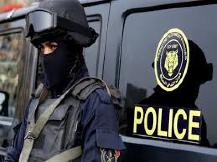كشف ملابسات مقطع فيديو تم تداوله على مواقع التواصـــل الإجتماعى يتضمن قيام قائد سيارة بأداء حركات إستعراضية بالشرقية.. وضبط مرتكب الواقعة