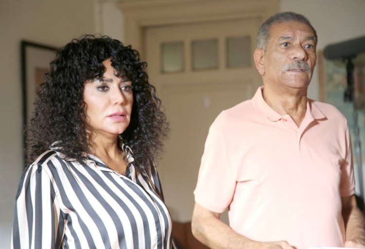 مسلسل "لينك" الحلقة 2.. رانيا يوسف وسيد رجب يكتشفان أنهما ضحيتان لهاكر 