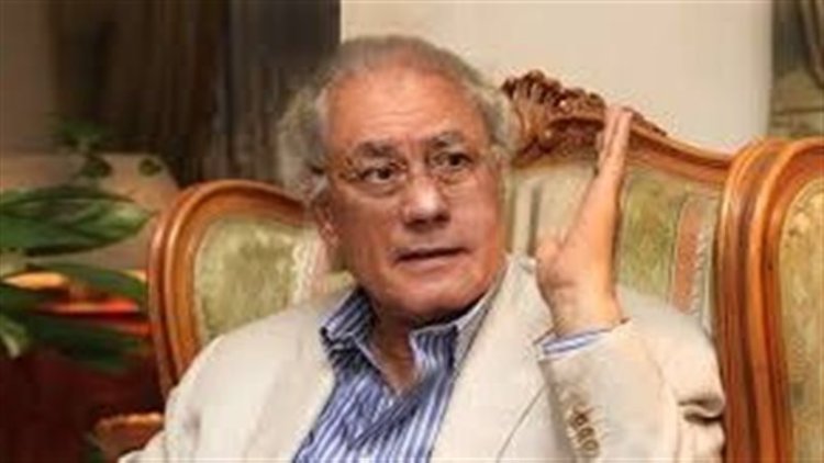 محمد جلال عبد القوي يتنقد مسلسلات رمضان: أيّهما أحق أن نقدمه قدوة للشباب.. الأبطال أم تجار المخدرات؟