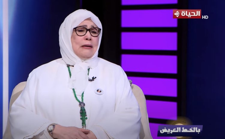 ياسمين الحصري: «أرجو الله ألا أحاسب على أغانيا»