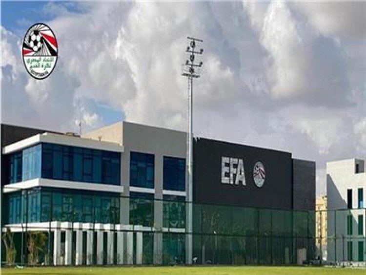 اتحاد الكرة بعلن تشكيل لجنة للاعبين المحترفين بالخارج.. تعرف على دورها