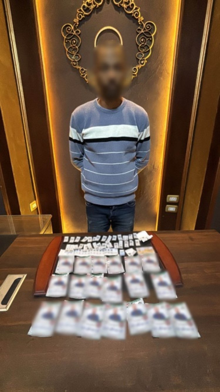 ضبط شخص بحوزة كوبونات سلع غذائية وكروت دعائية لأحد المرشحين في طنطا