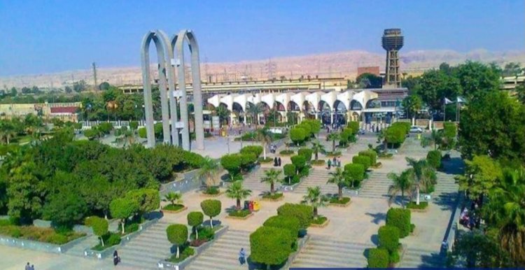 أزمة مسرحية في حقوق حلوان: الطلاب يتهمون العميدة بـ «تحريم التمثيل» وتعطيل العرض