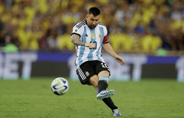 ميسي يغيب عن مباراة الأرجنتين أمام بيرو في «كوبا أمريكا»