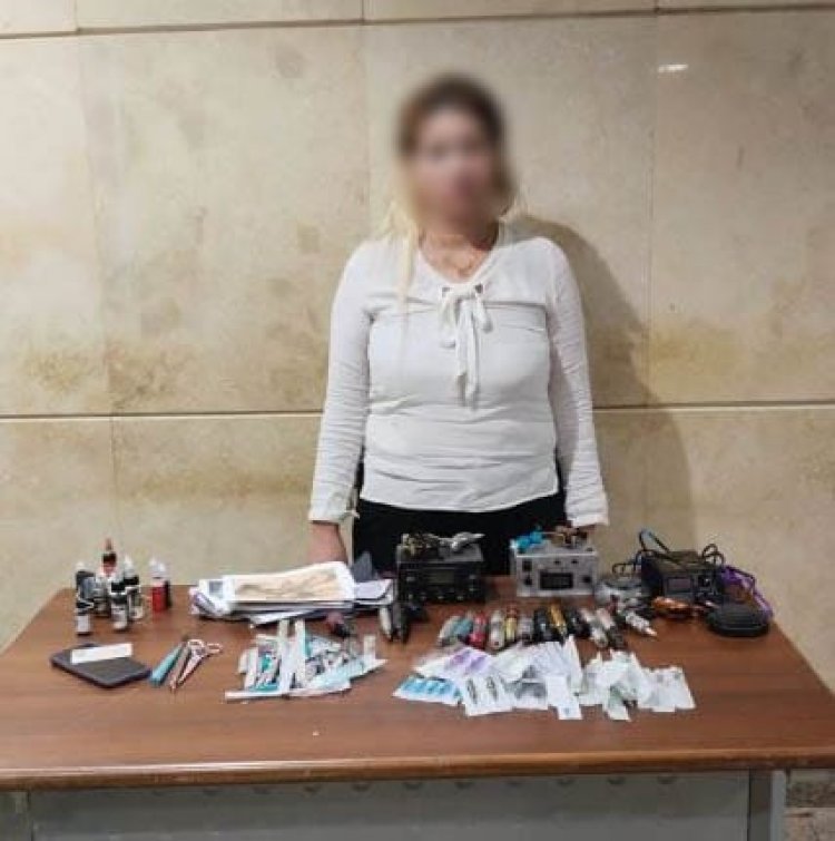 الداخلية تكشف تفاصيل ضبط نوجة تاتو لنشرها فيديوهات خاشة أثناء رسم أوشام على سيدات بالقاهرة