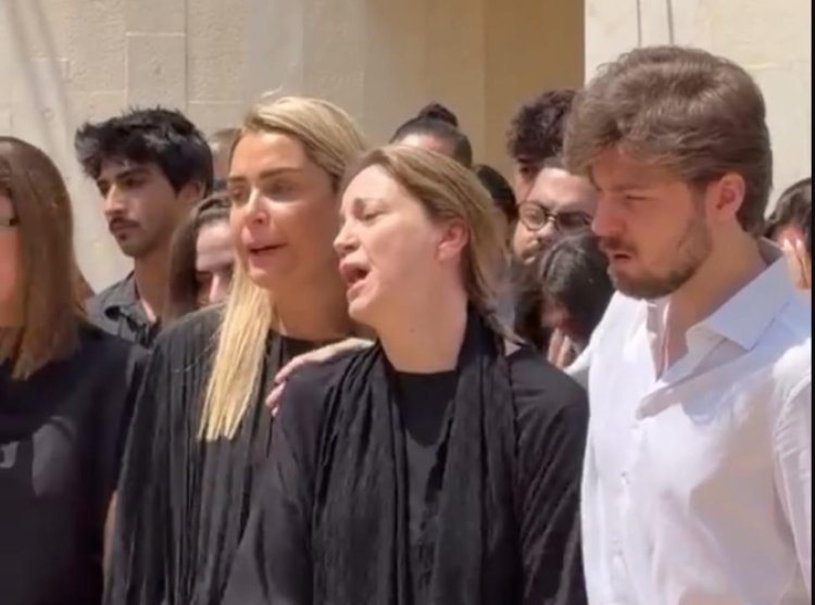 انهيار نورا رحال خلال وداع نجلها أليكس.. ووفاء الكيلاني تواسيها