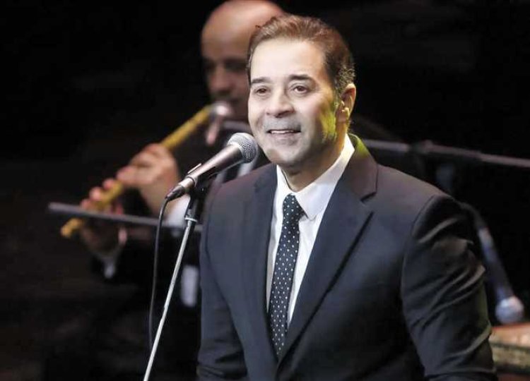 مدحت صالح يحيي سهرة طربية بالجامعة الأمريكية.. 24 أبريل