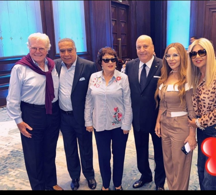 برئاسة حسين فهمى..  نخبة من نجوم الفن والإعلام يشاركون فى المؤتمر الصحفى لمهرجان القاهرة السينمائى