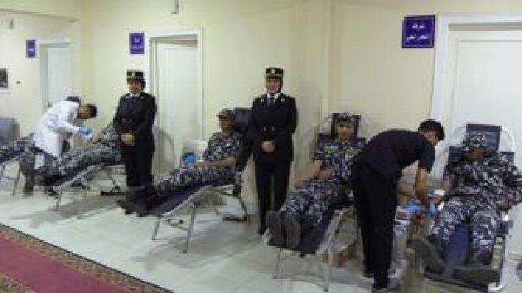 أمن الشرقية ينظم حملة للتبرع بالدم بمشاركة رجال الشرطة