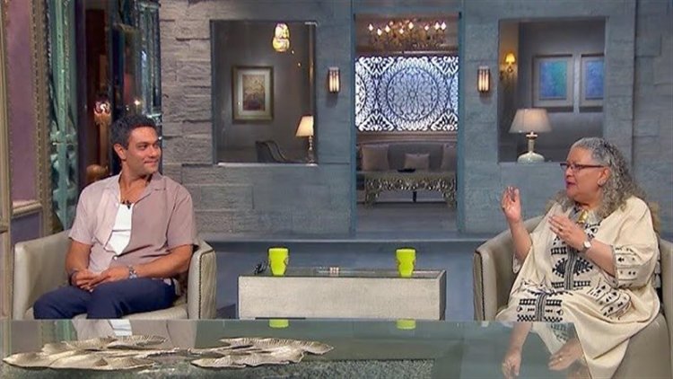 بعد دفاعها عنه وإثارتها للجدل.. من هي منى الدغيدي والدة آسر ياسين