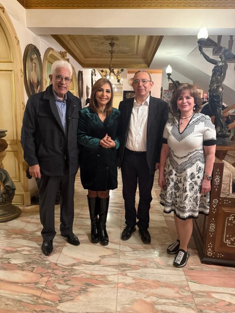 لميس الحديدي تعلّق على احتفاء إلهام شاهين بماجدة الرومي في منزلها