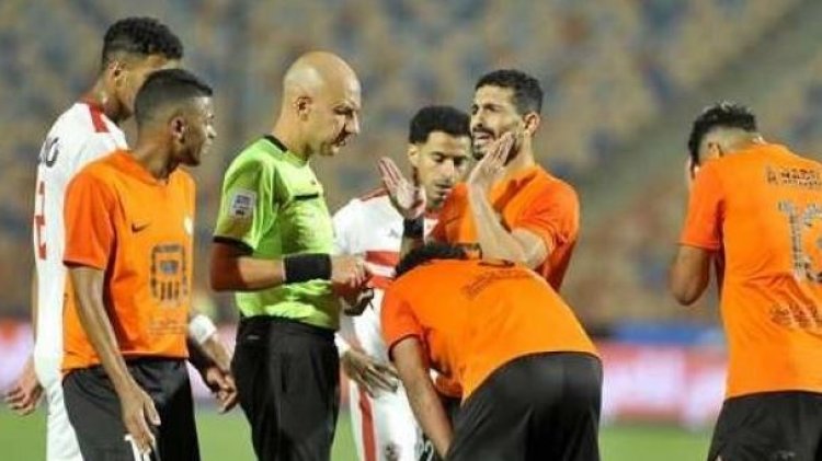 عاجل| إيقاف طاقم تحكيم الزمالك والبنك الأهلي لأجل غير مسمى